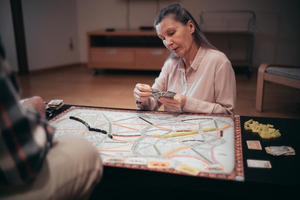 What Unique Culinary Experiences Await Tourists in the UK?